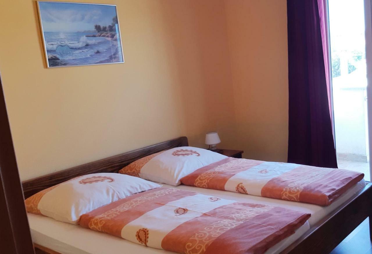 Apartmani Lili Sukošan Екстериор снимка