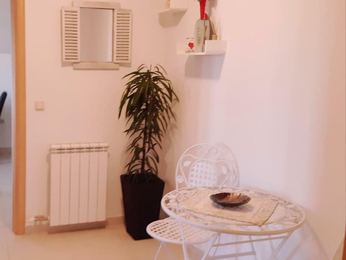 Apartmani Lili Sukošan Екстериор снимка