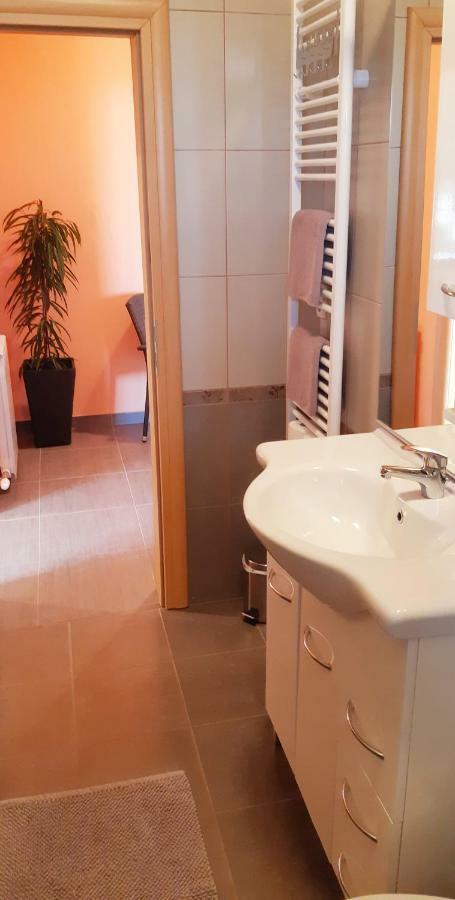Apartmani Lili Sukošan Екстериор снимка