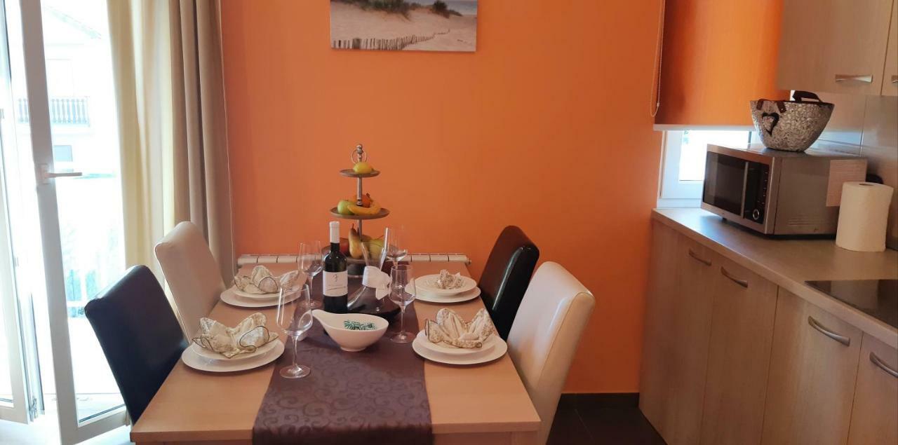 Apartmani Lili Sukošan Екстериор снимка