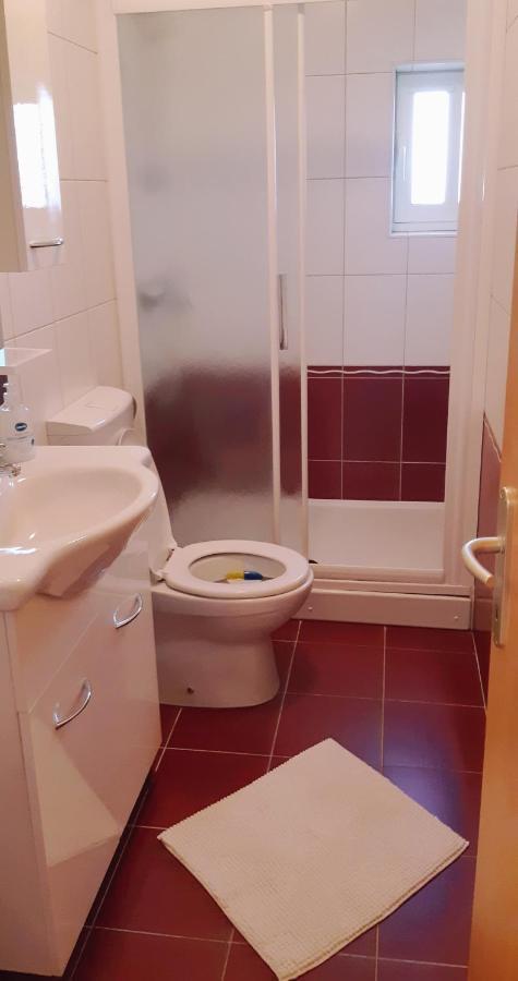 Apartmani Lili Sukošan Екстериор снимка